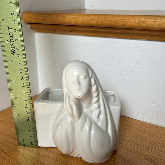 Vintage Mother Mary Haeger Planter, Small - Picture 7 of 10
